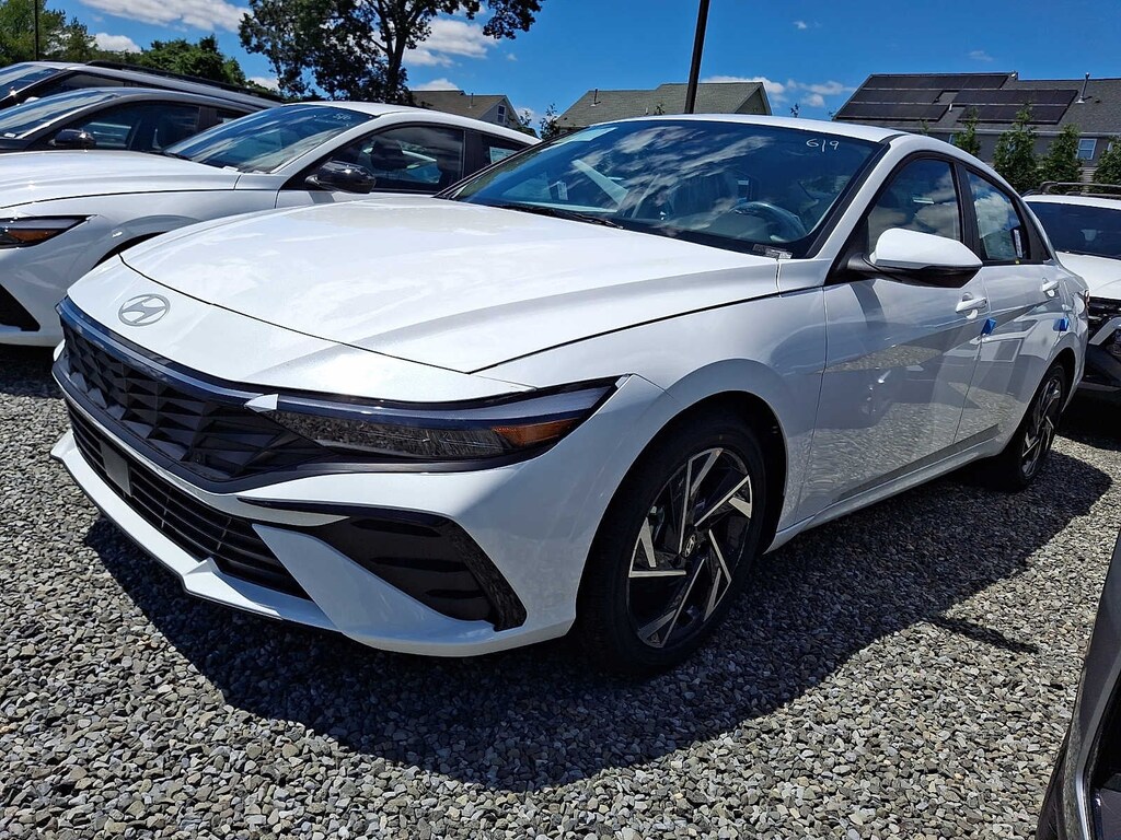 New 2026 Hyundai Elantra Limited Sedan