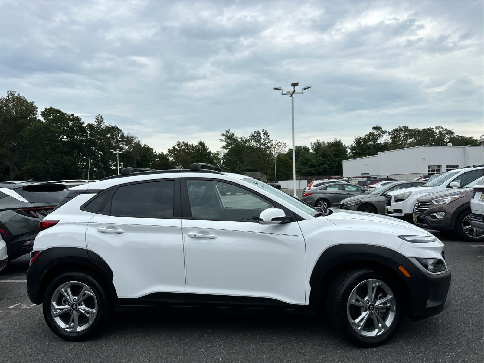 2023 Hyundai Kona SEL photo 3