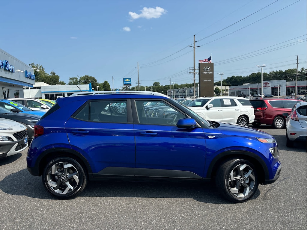 Certified 2023 Hyundai Venue SEL SUV