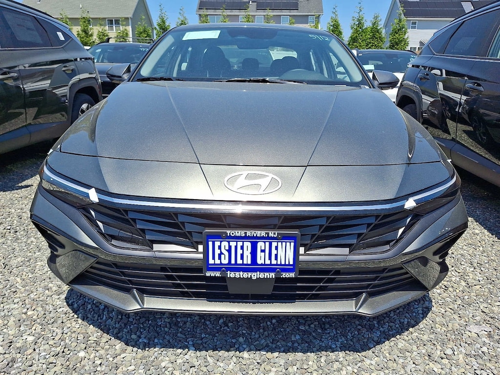 New 2026 Hyundai Elantra Limited Sedan