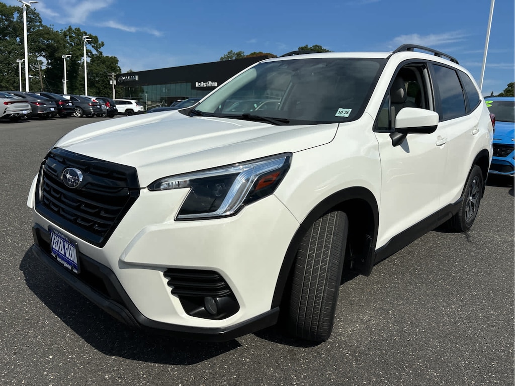 Used 2023 Subaru Forester Premium SUV