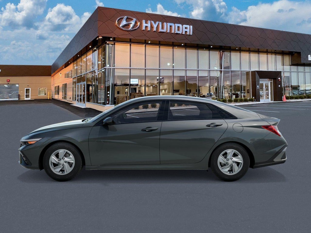 New 2026 Hyundai Elantra SE Sedan