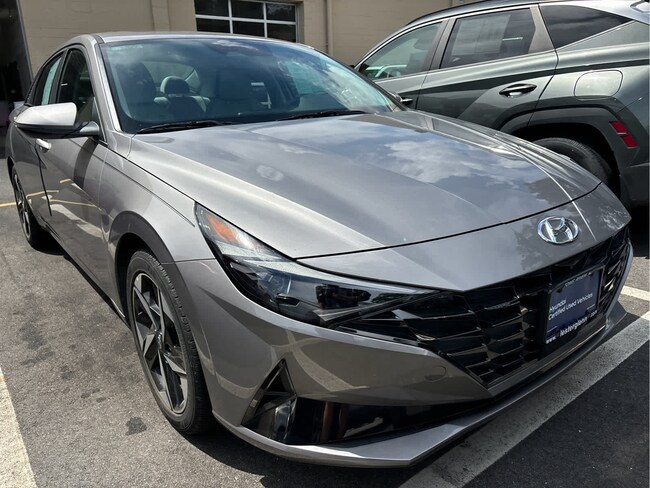 2023 Hyundai Elantra Limited Sedan