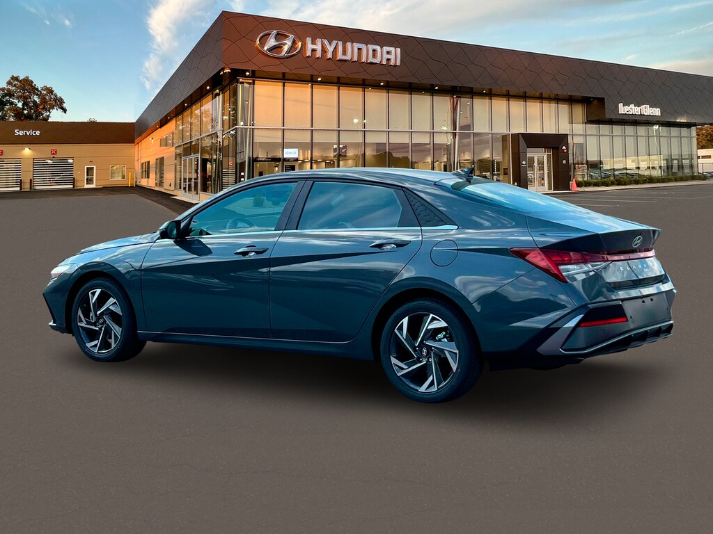 New 2025 Hyundai Elantra Limited Sedan