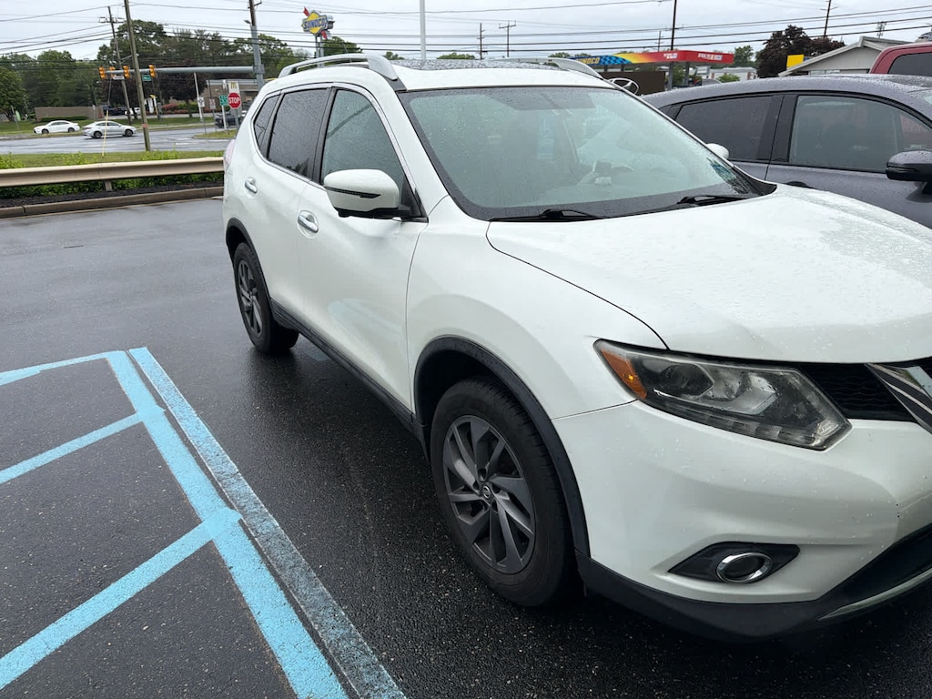 Used 2016 Nissan Rogue SL SUV