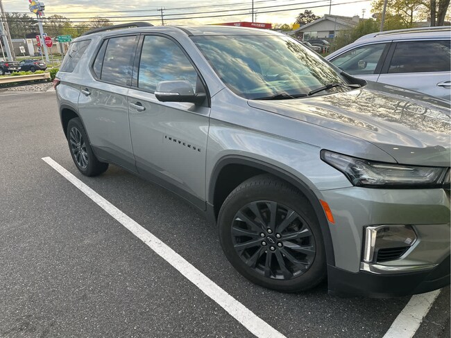 2023 Chevrolet Traverse RS SUV