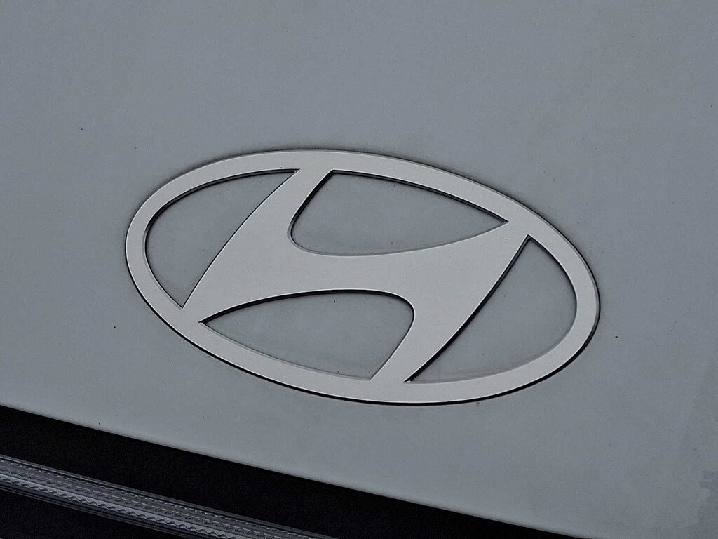 New 2025 Hyundai Sonata Hybrid Limited Sedan