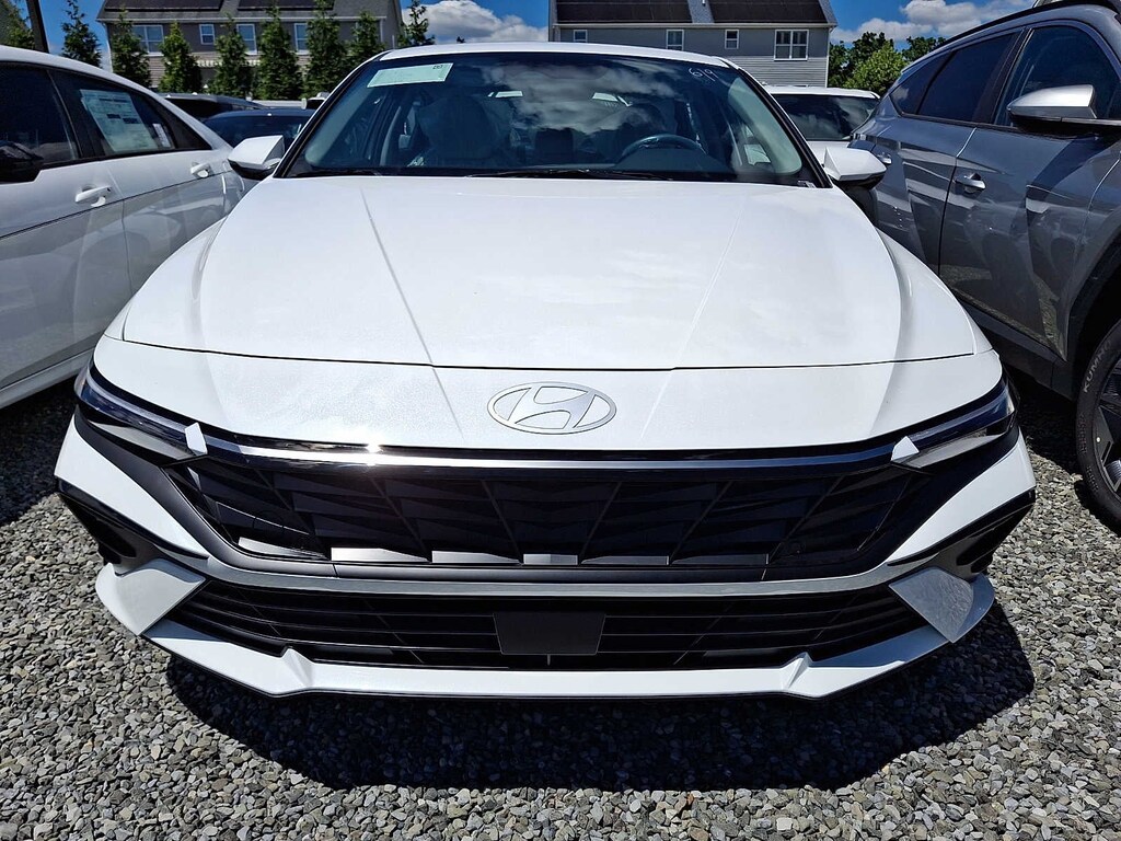 New 2026 Hyundai Elantra Limited Sedan