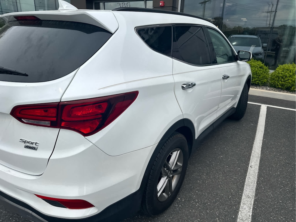 Used 2017 Hyundai Santa Fe Sport 2.4L SUV