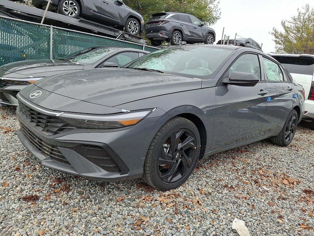 New 2026 Hyundai Elantra SEL Sport Sedan