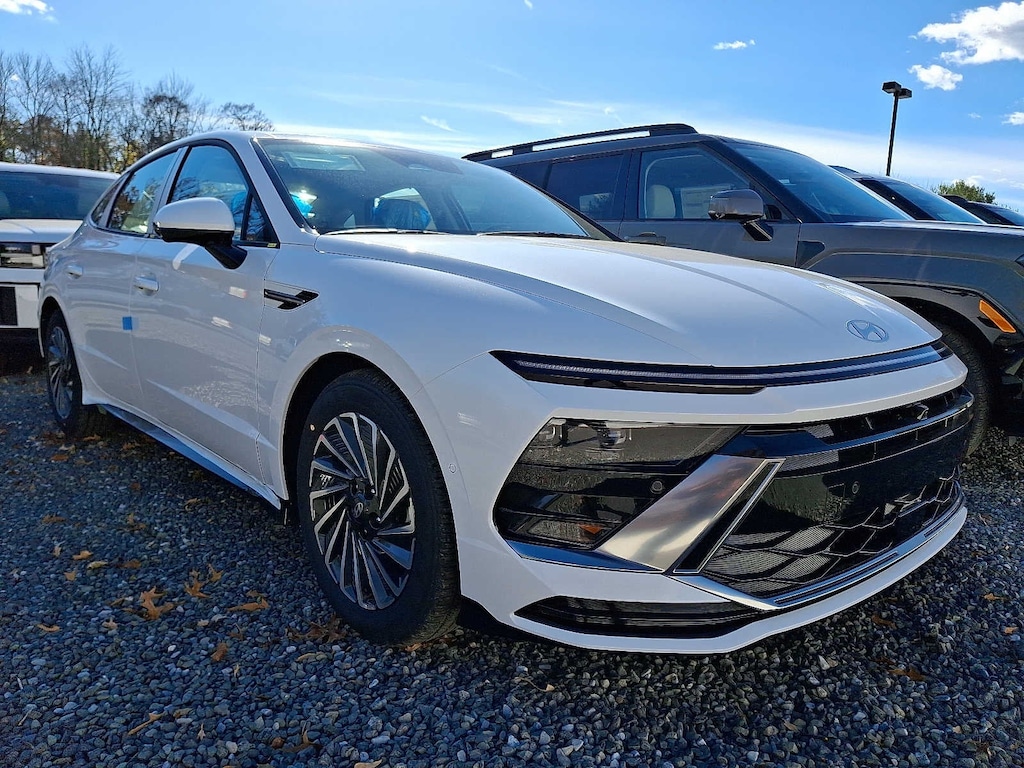 New 2026 Hyundai Sonata Hybrid Limited Sedan