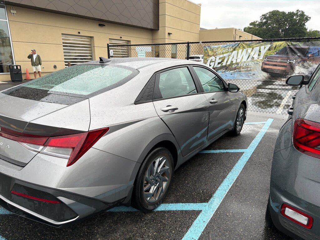 Certified 2024 Hyundai Elantra SEL Sedan