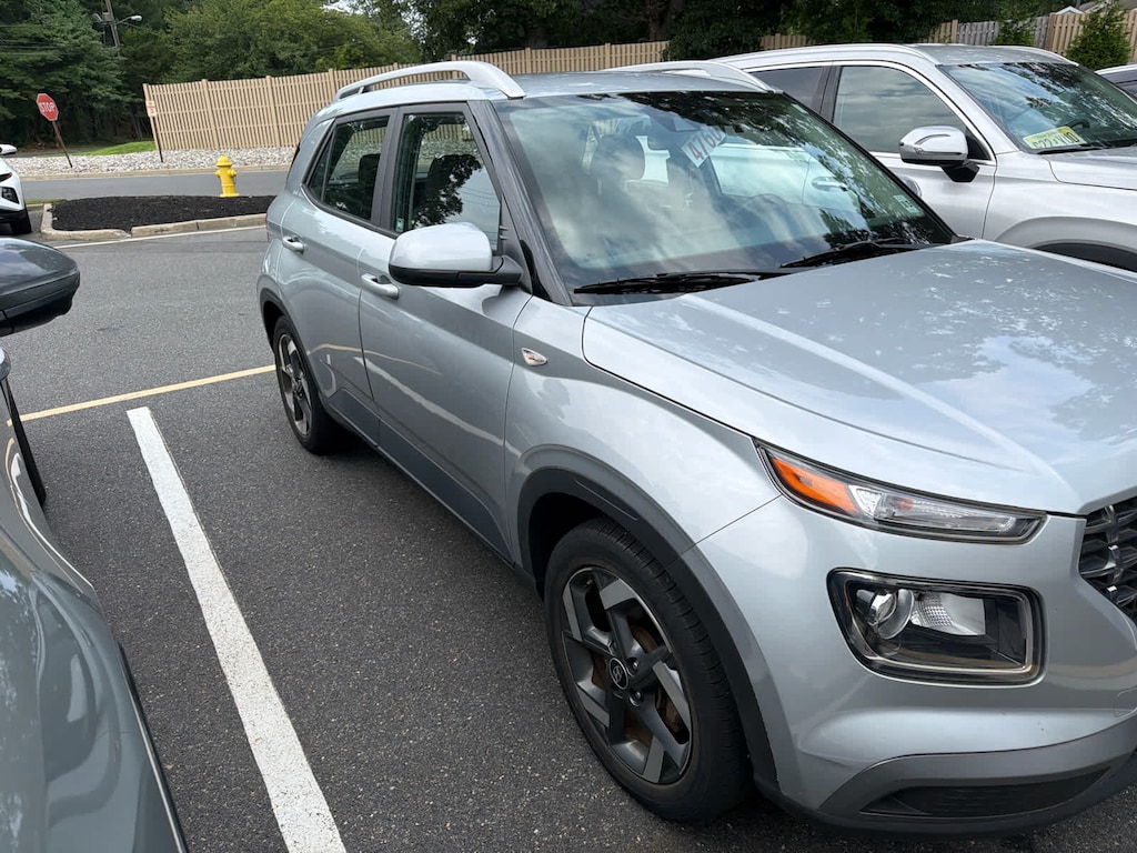 Certified 2021 Hyundai Venue SEL SUV