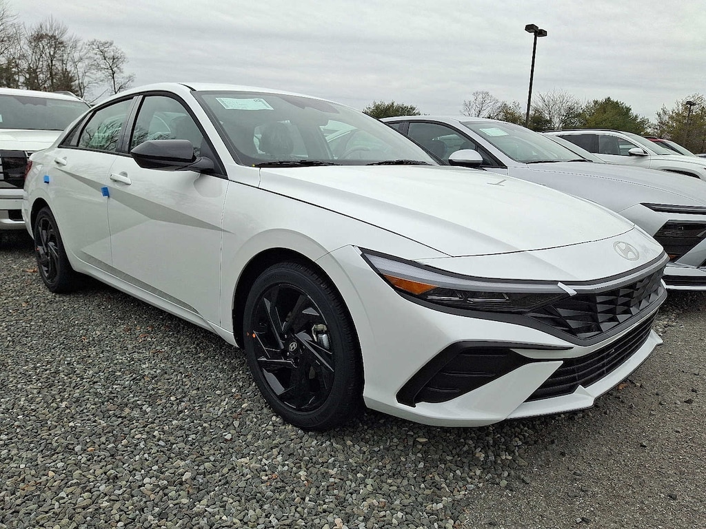 New 2026 Hyundai Elantra SEL Sport Sedan