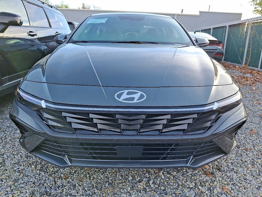 New 2026 Hyundai Elantra Limited Sedan