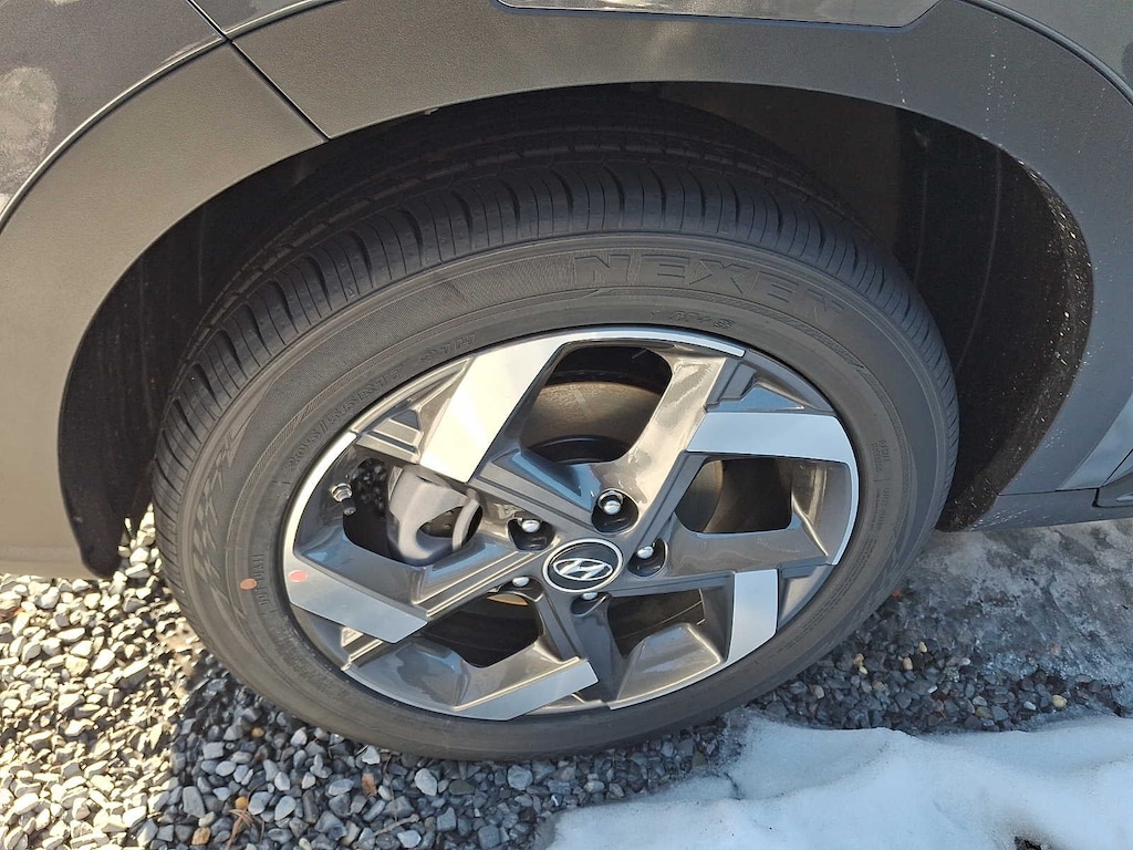 New 2026 Hyundai Venue SEL w/Two-Tone Roof SUV