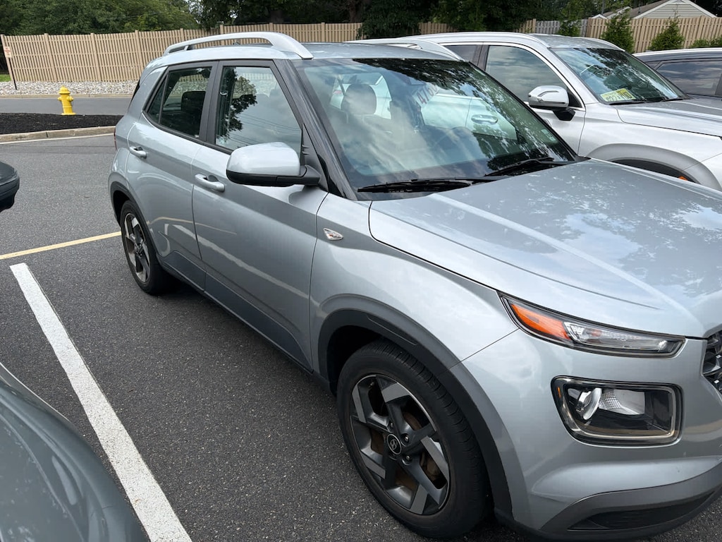 Certified 2021 Hyundai Venue SEL SUV