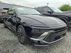 2026 Hyundai Sonata Hybrid SEL Sedan