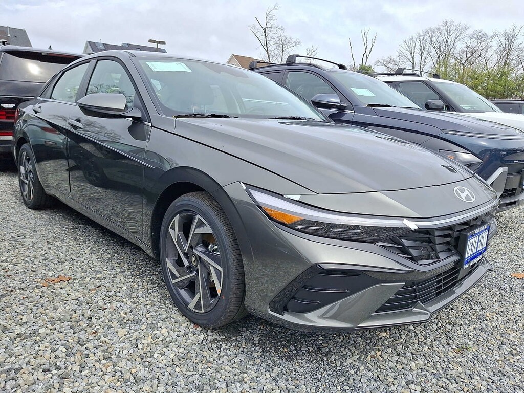 New 2026 Hyundai Elantra Limited Sedan