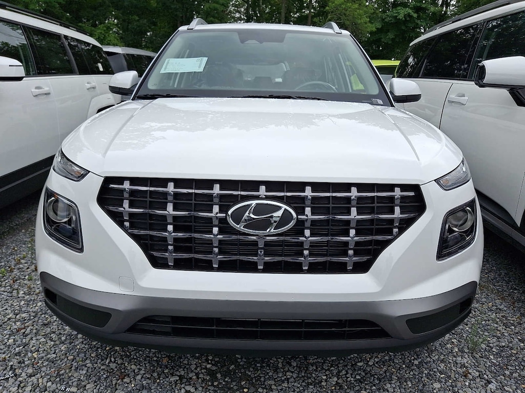 New 2026 Hyundai Venue SEL SUV