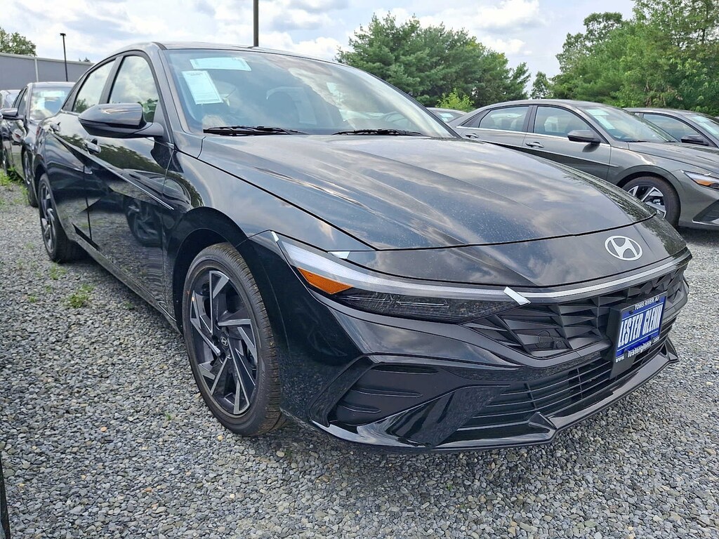 New 2026 Hyundai Elantra Limited Sedan