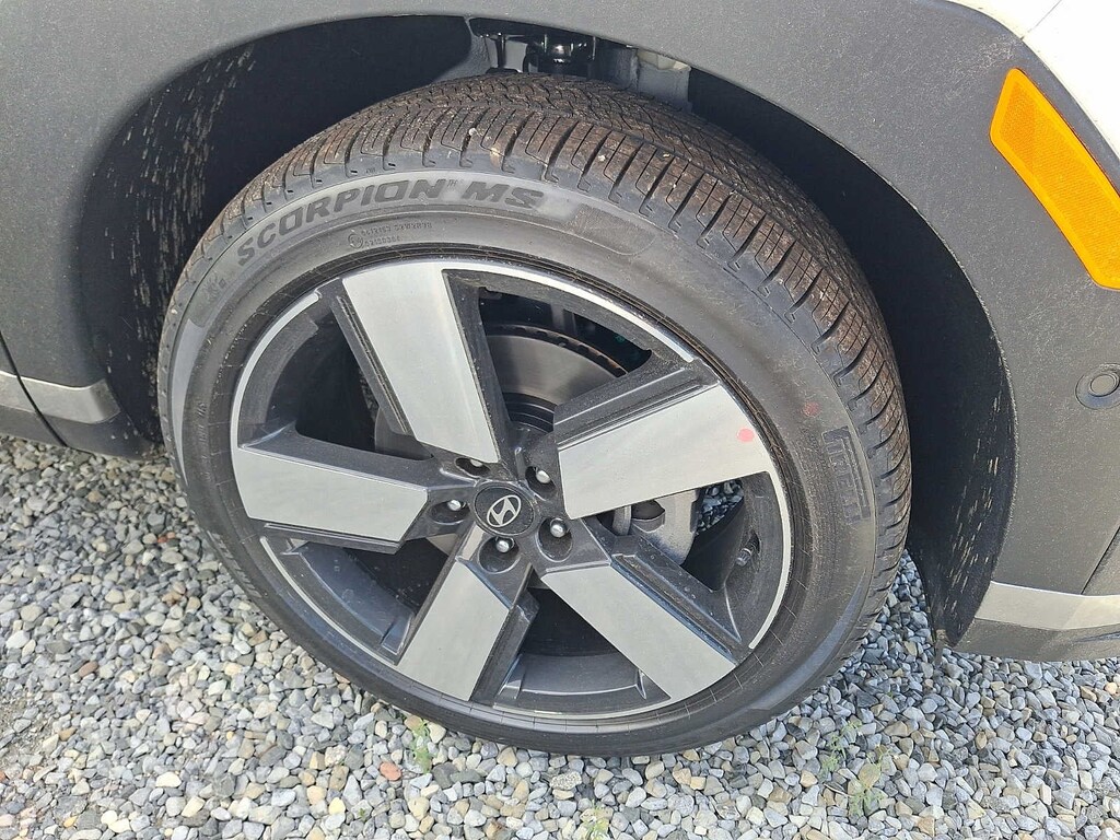 New 2026 Hyundai Santa Fe Hybrid Limited 7 Passenger SUV