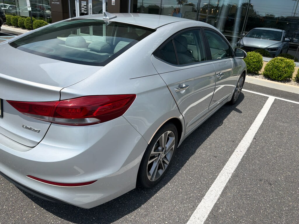 Used 2017 Hyundai Elantra Limited w/PZEV Sedan