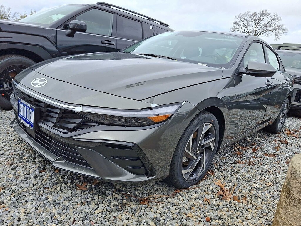 New 2026 Hyundai Elantra Limited Sedan