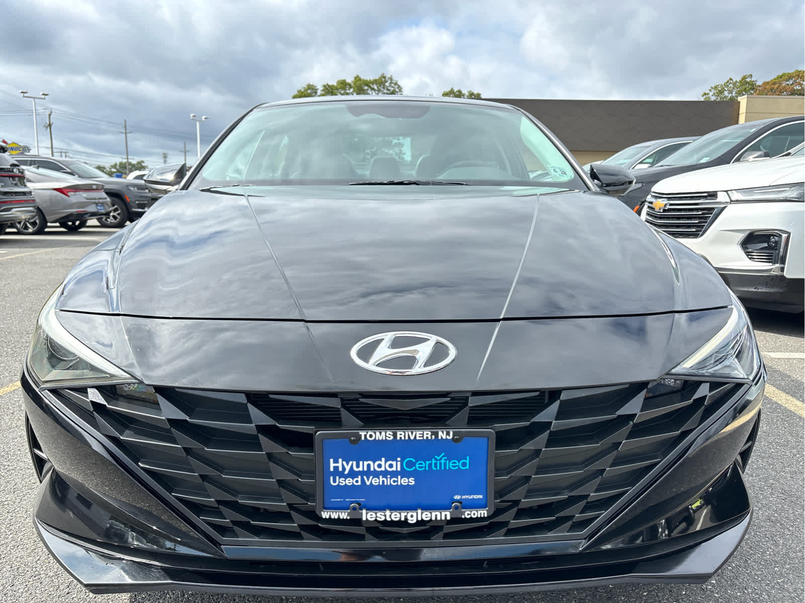 2023 Hyundai Elantra SEL photo 3