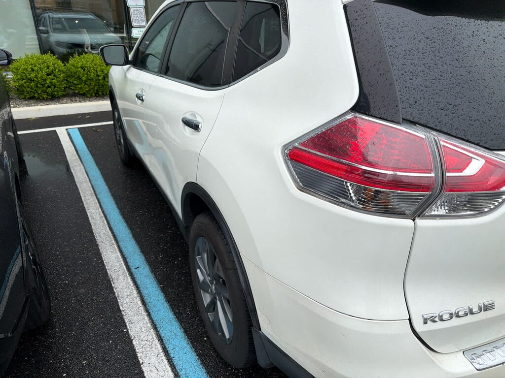 Used 2016 Nissan Rogue SL SUV