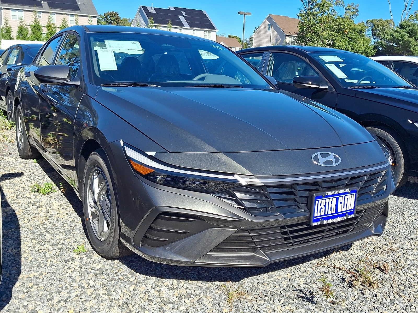 New 2026 Hyundai Elantra SE Sedan