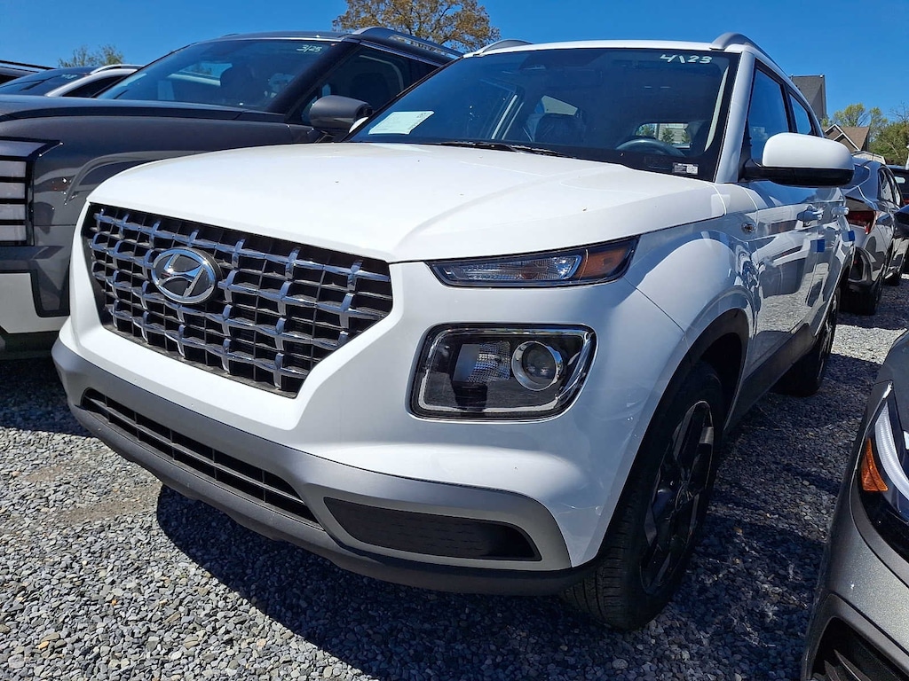 New 2026 Hyundai Venue SEL SUV