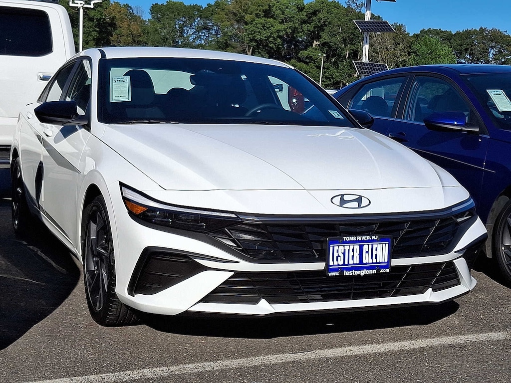 New 2025 Hyundai Elantra SEL Sport Sedan