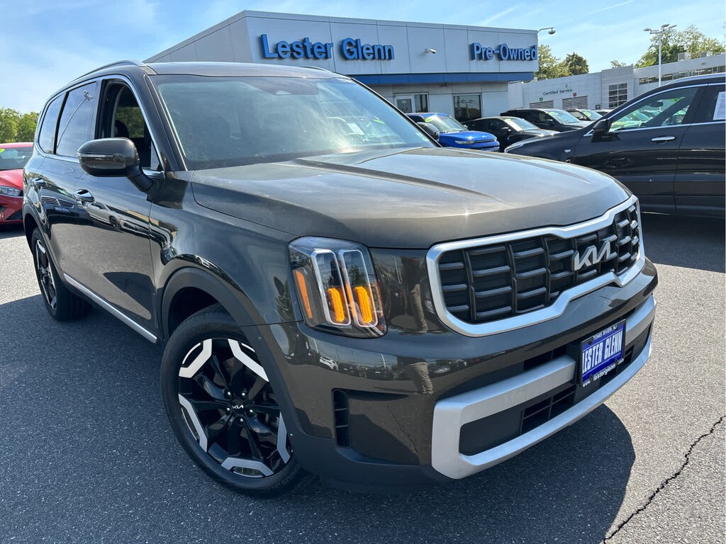 Used 2024 Kia Telluride S SUV