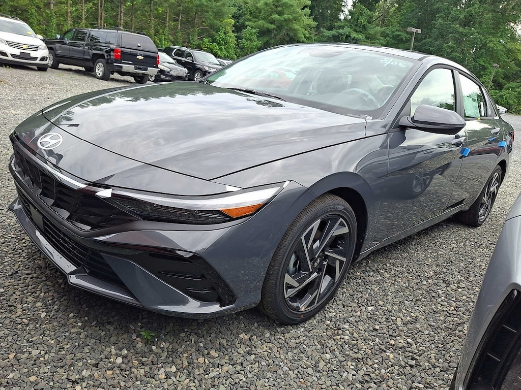 New 2026 Hyundai Elantra Limited Sedan