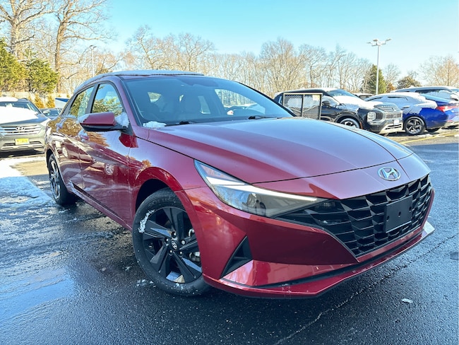 2023 Hyundai Elantra SEL Sedan