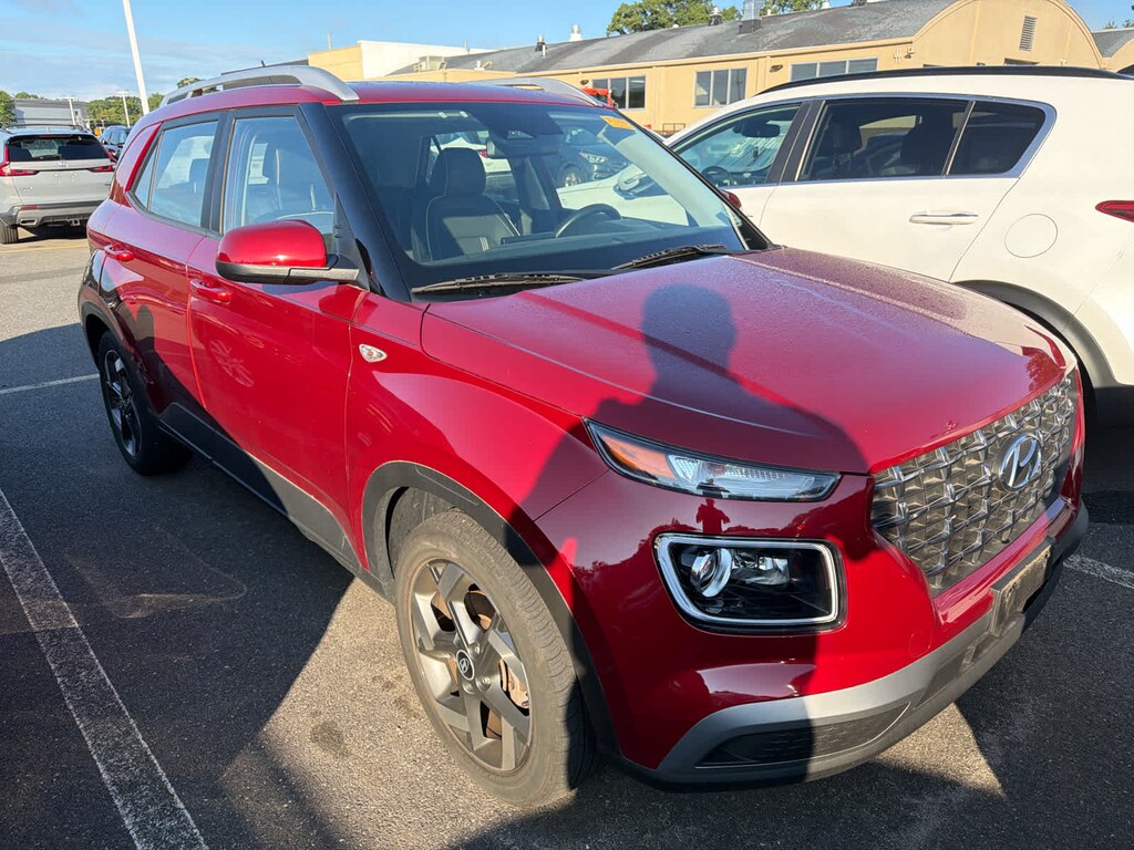 Certified 2023 Hyundai Venue Limited SUV