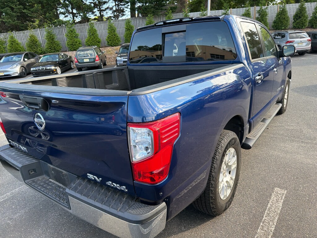 Used 2018 Nissan Titan SV Truck Crew Cab