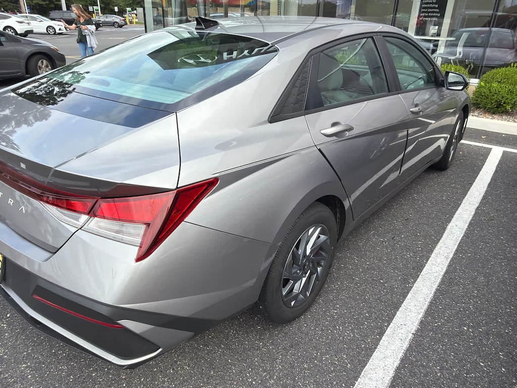 Certified 2024 Hyundai Elantra SEL Sedan