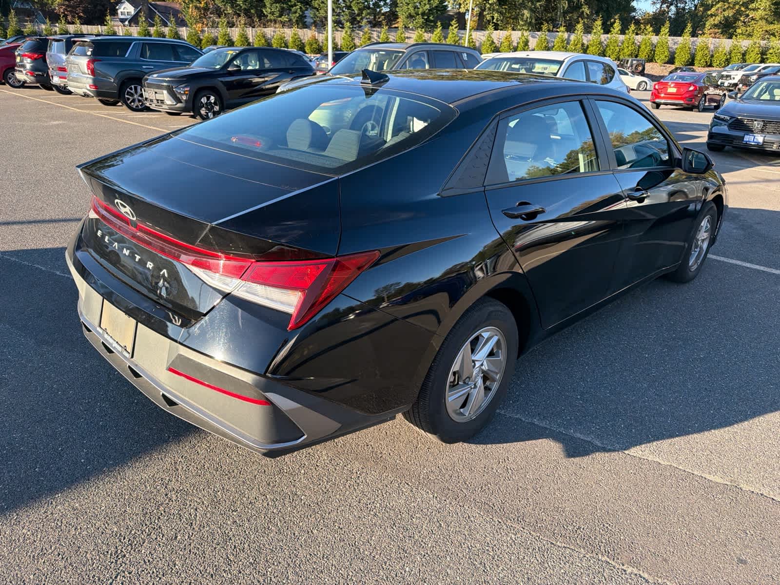 Certified 2024 Hyundai Elantra SE Sedan