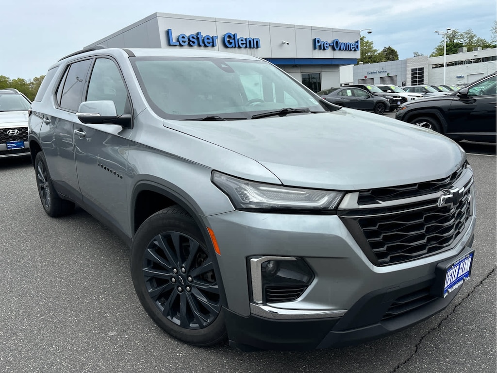 Used 2023 Chevrolet Traverse RS SUV