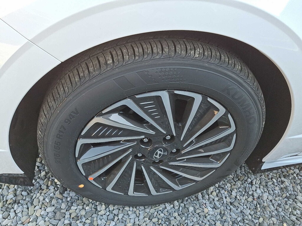 New 2026 Hyundai Sonata Hybrid SEL Sedan