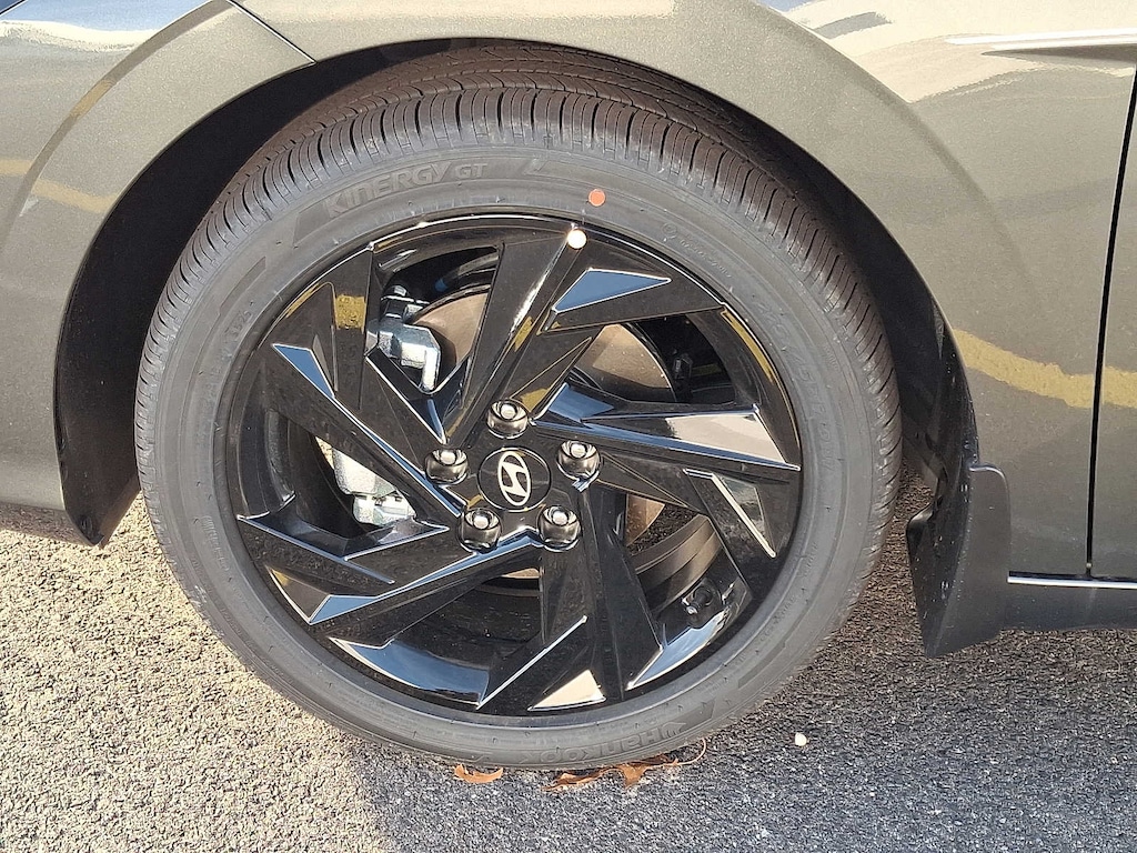 New 2026 Hyundai Elantra SEL Sport Premium Sedan