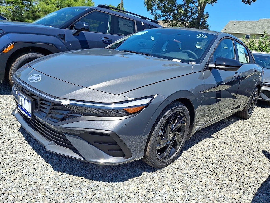New 2026 Hyundai Elantra SEL Sport Sedan