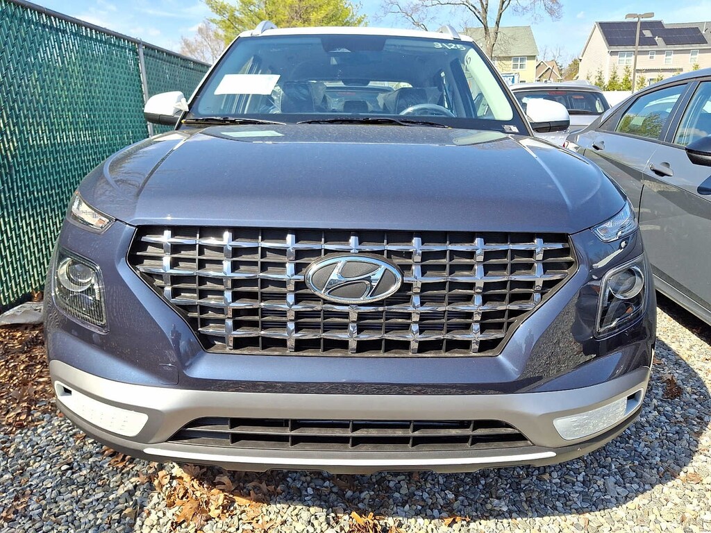 New 2026 Hyundai Venue SEL w/Two-Tone Roof SUV