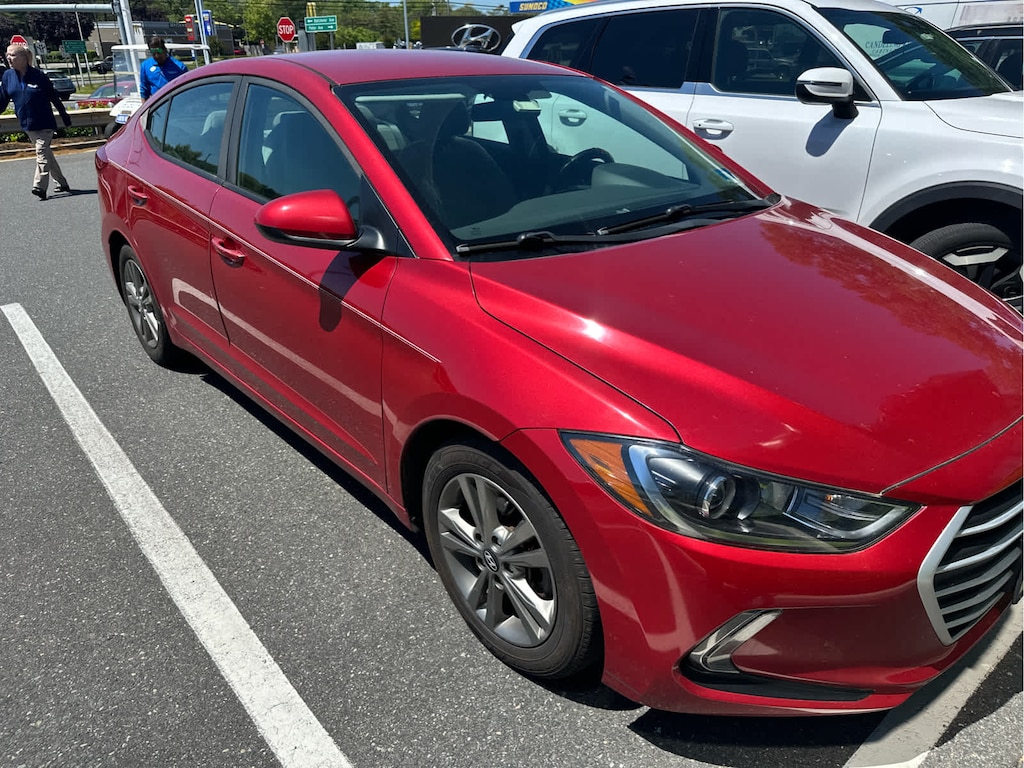 Used 2017 Hyundai Elantra SE w/PZEV Sedan