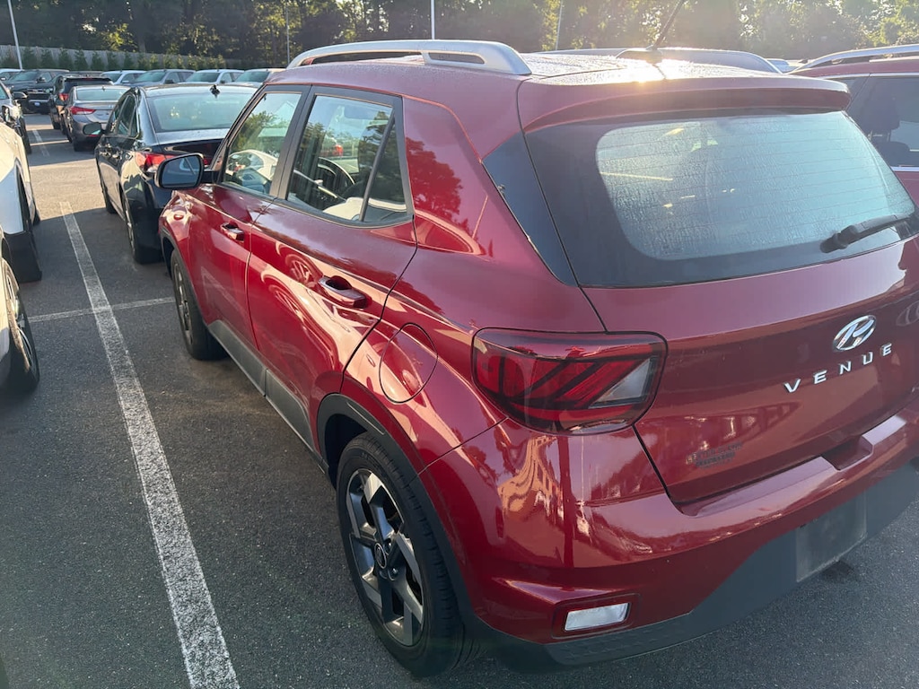 Certified 2023 Hyundai Venue Limited SUV