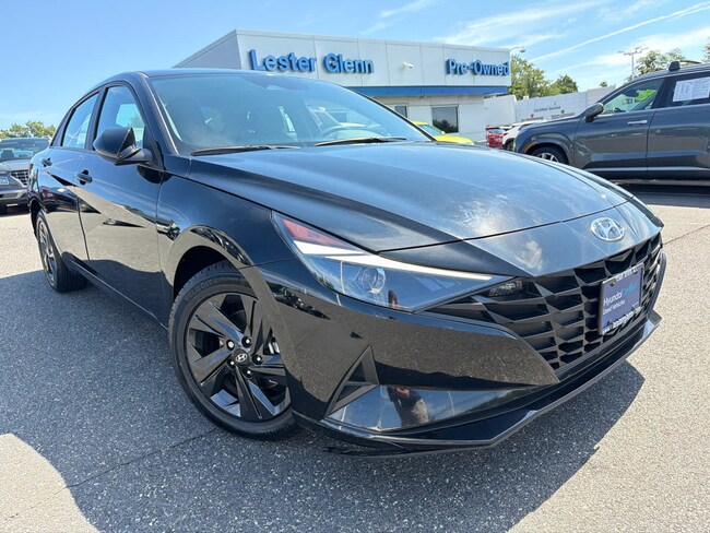 2023 Hyundai Elantra SEL Sedan
