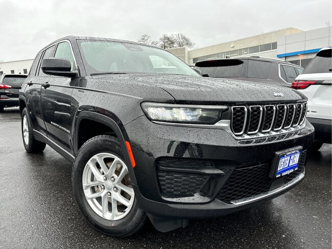 2023 Jeep Grand Cherokee Laredo SUV
