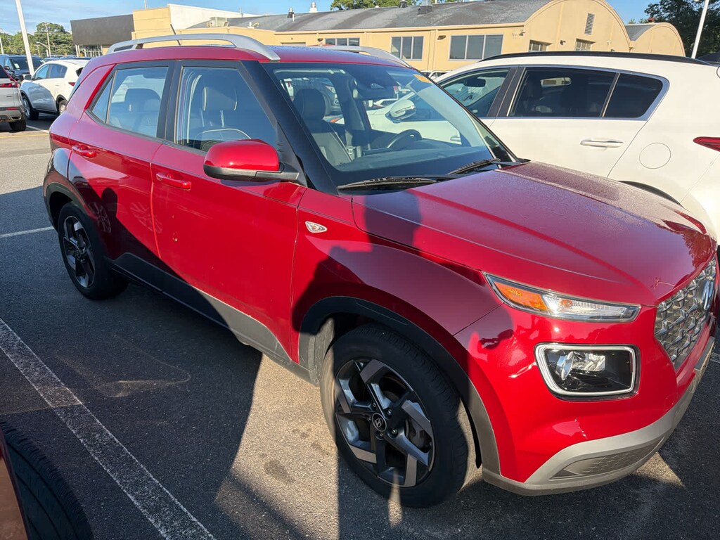 Certified 2023 Hyundai Venue Limited SUV
